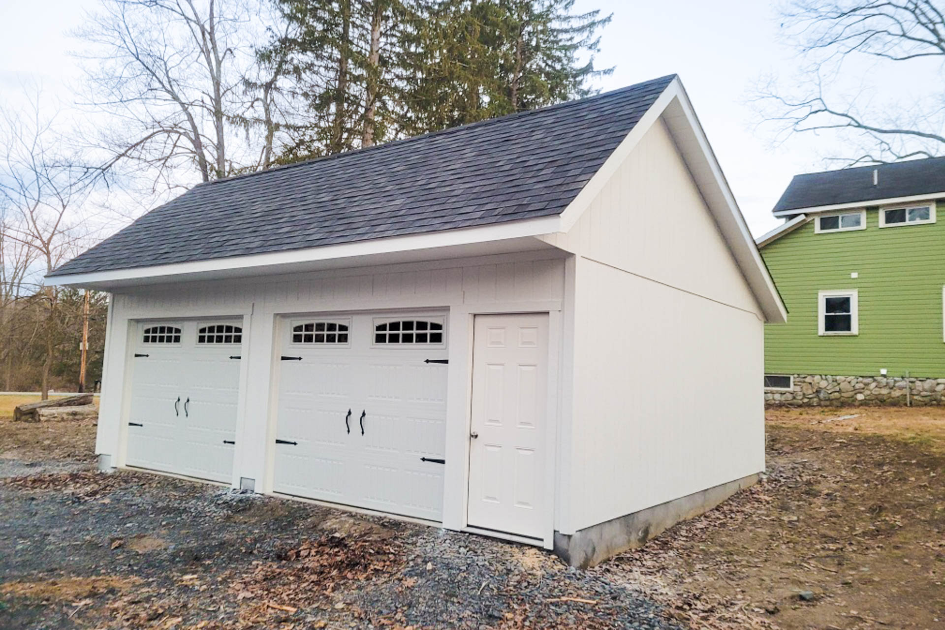 2 car saltbox garage 1