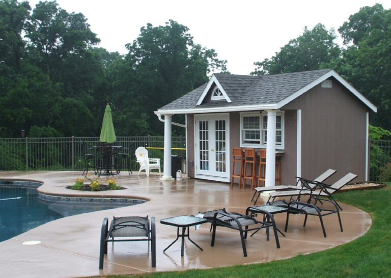 Expressions Poolhouse