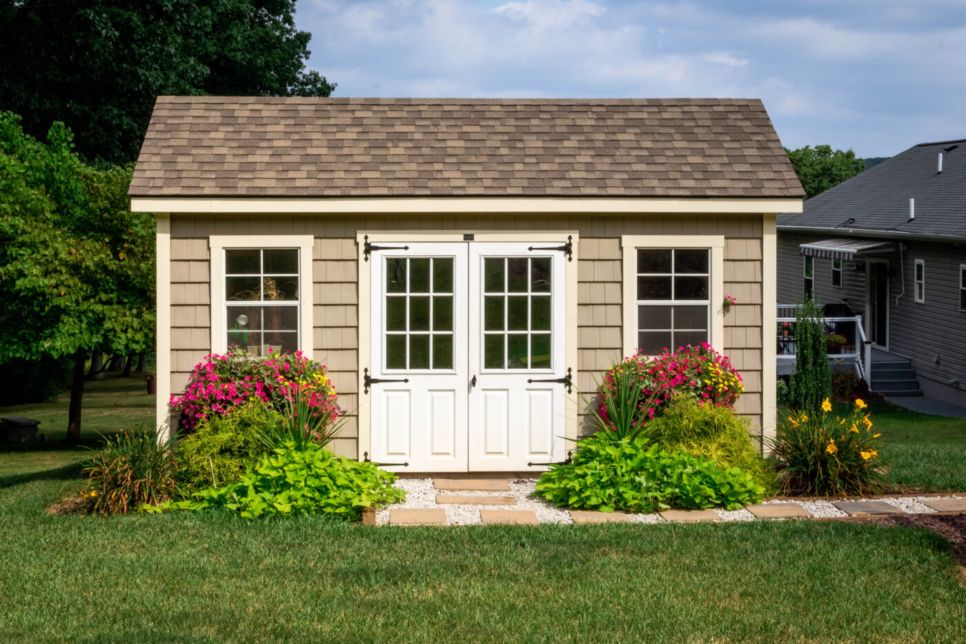 A shed kit in Sheds Unlimited's Workshop style
